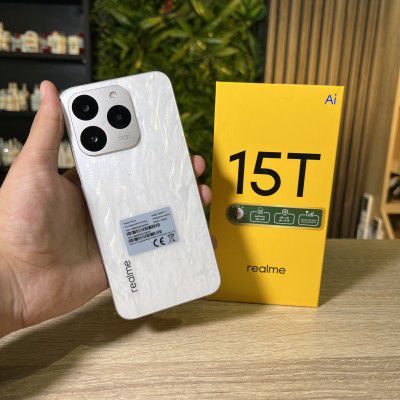 Realme 15 T Ram 12Go Stockage 256  silver Garantie 1 an